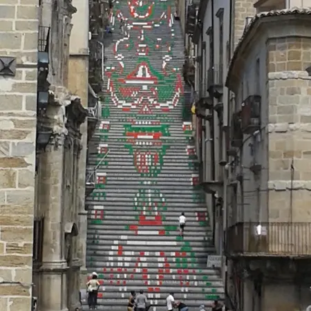 Giardinetto Papale, Centralissimo Caltagirone